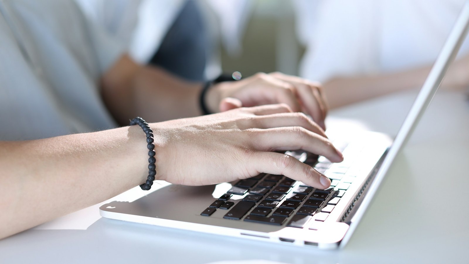 Langkah Mudah Mendapatkan Website AI Profesional di Jakarta: Panduan Lengkap untuk UMKM & Startup