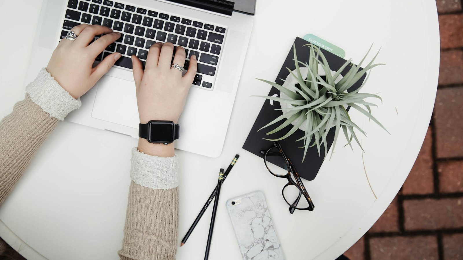 Membangun Kepercayaan dan Otoritas Bisnis di Jakarta dengan Prinsip EEAT dan Copywriting Ahli