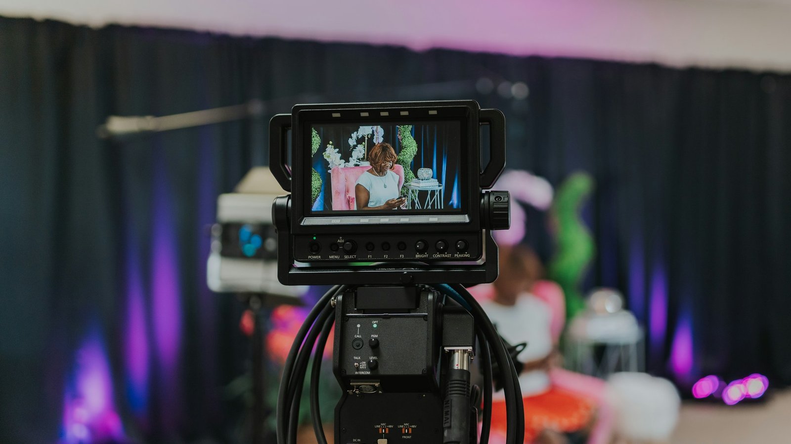 Memanfaatkan AI dalam Produksi Video: Tingkatkan Kualitas dan Efisiensi Jasa Pembuatan Video Anda
