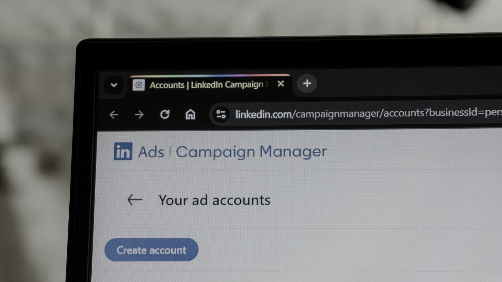 Maksimalkan ROI Pemasaran Anda: Menghitung Keuntungan Menggunakan Jasa AI Content Creator Jakarta